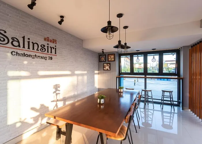 Aparthotel Salinsiri At Lat Krabang 3*