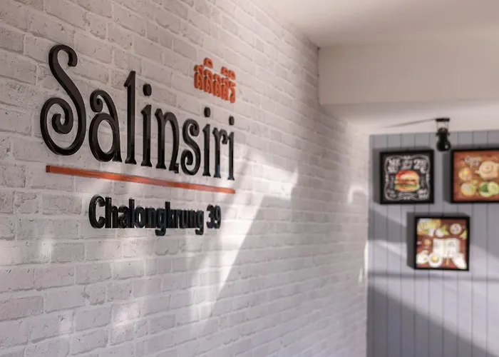 Salinsiri At Lat Krabang