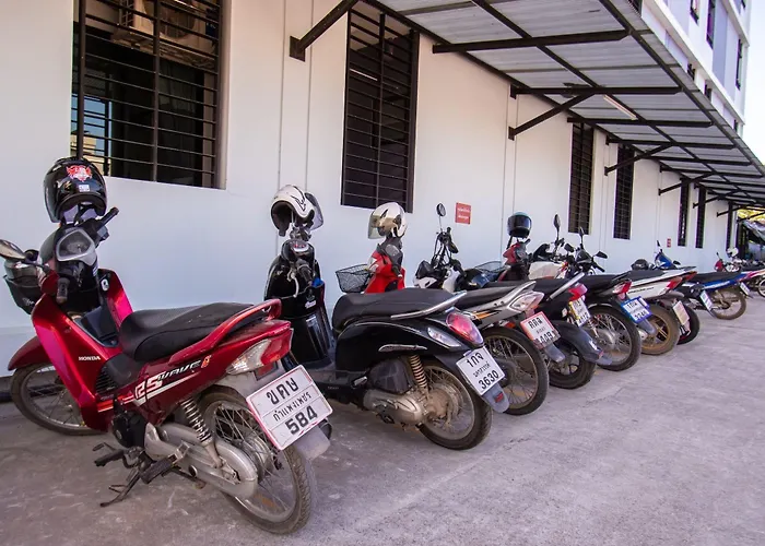 Salinsiri At Lat Krabang 3*