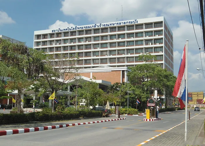 Salinsiri At Lat Krabang Aparthotel 3*
