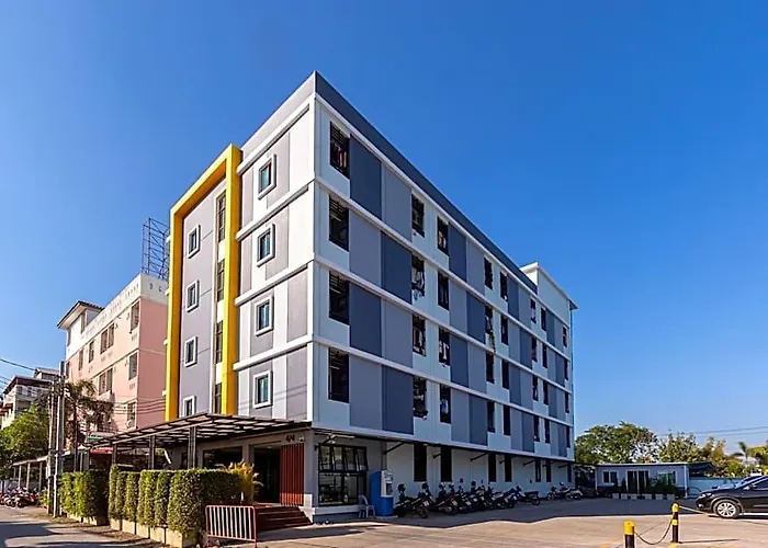 Aparthotel Salinsiri At Lat Krabang 3*