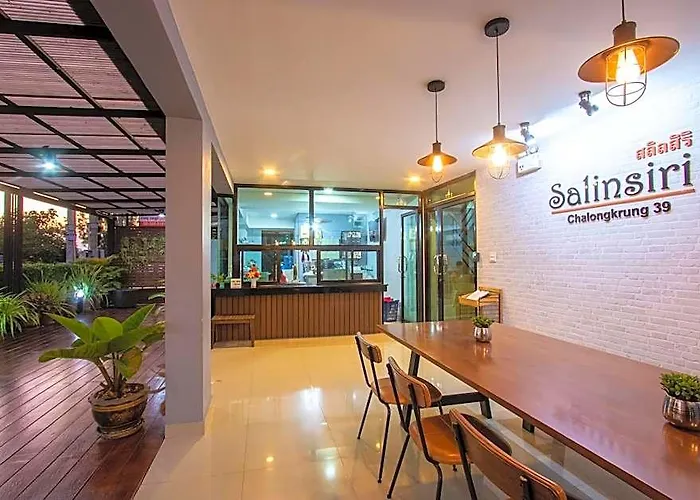 Aparthotel Salinsiri At Lat Krabang Bangkok