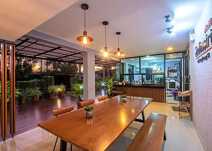 Salinsiri At Lat Krabang Aparthotel