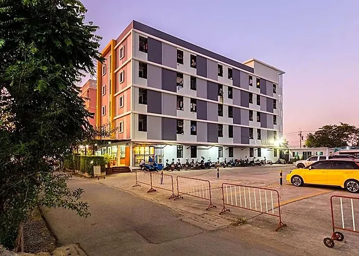 Aparthotel Salinsiri At Lat Krabang 3*