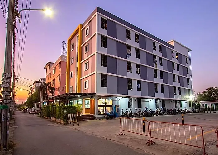 Salinsiri At Lat Krabang Aparthotel