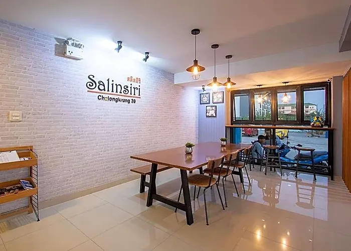 Aparthotel Salinsiri At Lat Krabang Bangkok