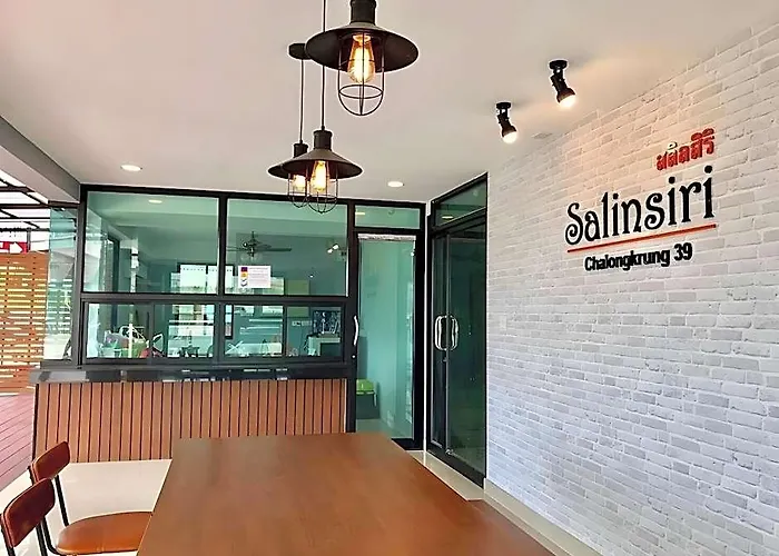 Salinsiri At Lat Krabang Aparthotel 3*