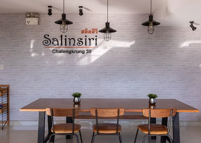 Salinsiri At Lat Krabang Aparthotel Banguecoque